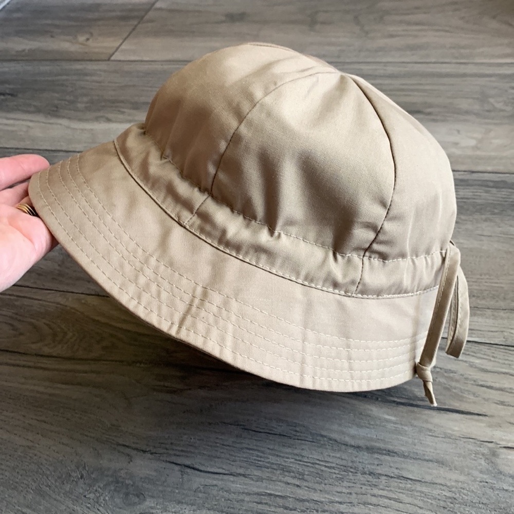 London Fog Beige Bucket Hat